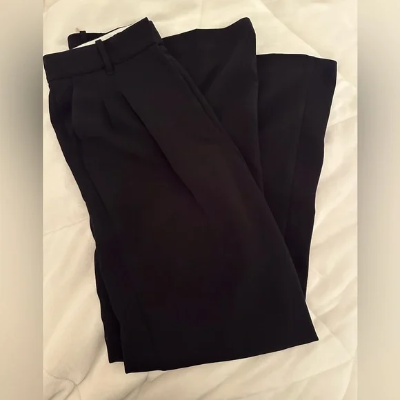 Aritzia Black Wilfred Effortless Pants - Picture 5 of 6
